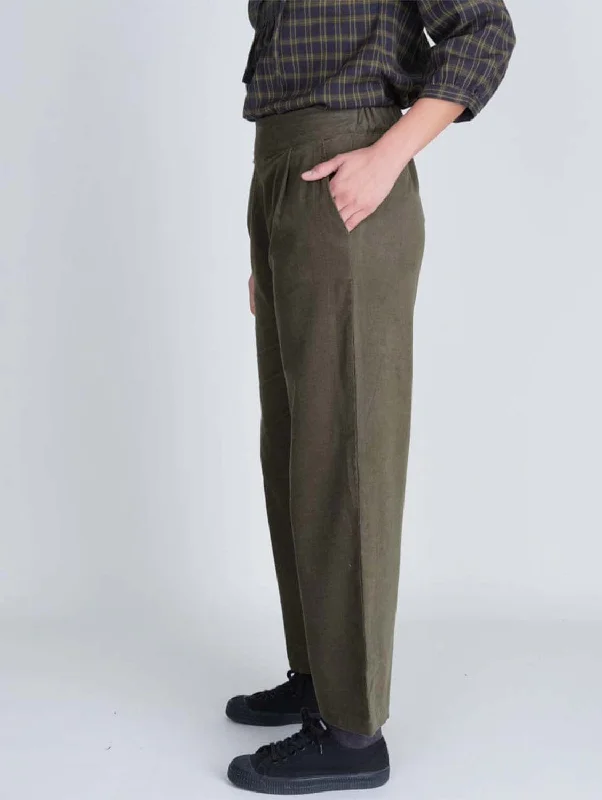 Women’s button-front pants for easy wear -Carine Cotton Courduroy Day Trousers | Green