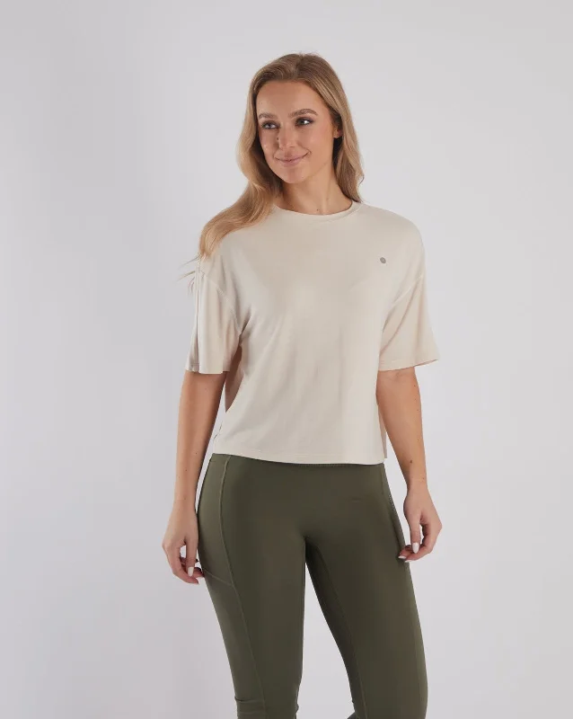 Women’s crewneck t-shirt tops for classic fit -Evie Tee Birch White