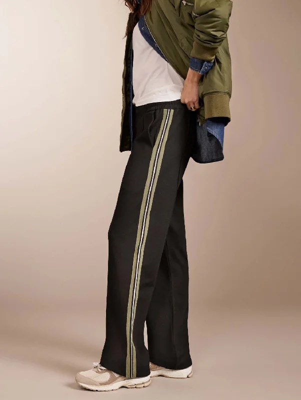 Women’s straight-leg pants for versatile outfits -Marjorie LENZING™ ECOVERO™ Trousers | Caviar Black & Khaki