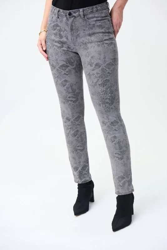 Women’s pleated wide-leg pants for elegant wear -Printed Embellished Jeans In Grey